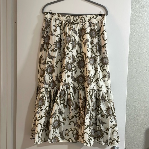 House of Harlow Set - Picture 2 of 2